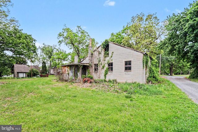 1121 BLACK GAP ROAD, Fayetteville, PA 17222