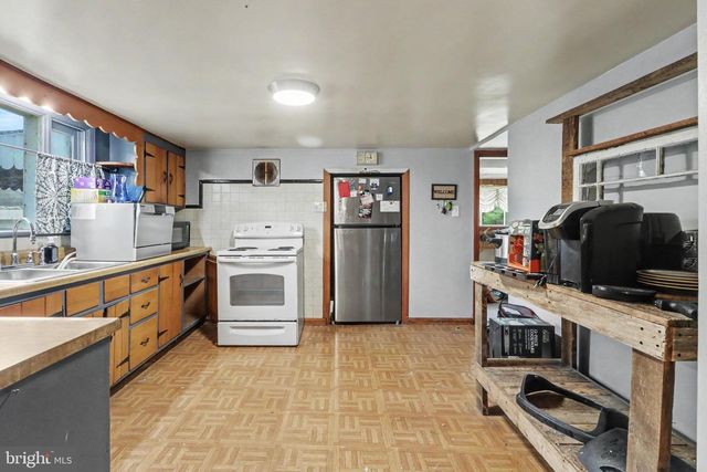 1121 BLACK GAP ROAD, Fayetteville, PA 17222