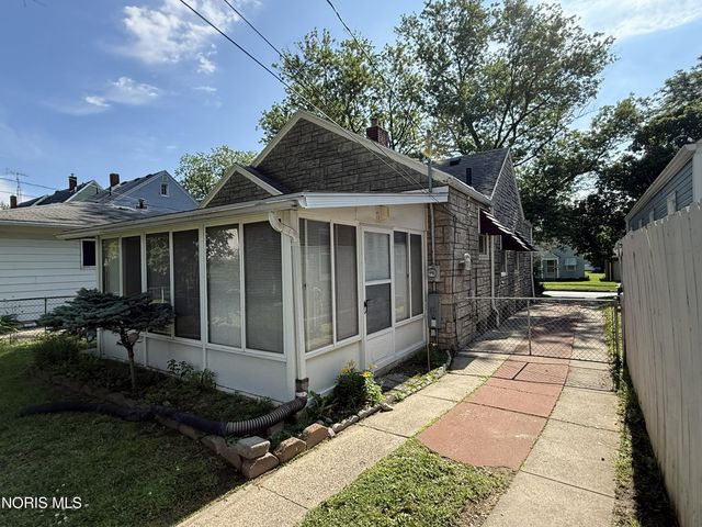 616 Bronx Drive, Toledo, OH 43609