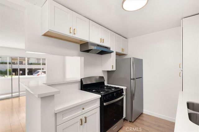 805 Glenway 105, Inglewood, CA 90302