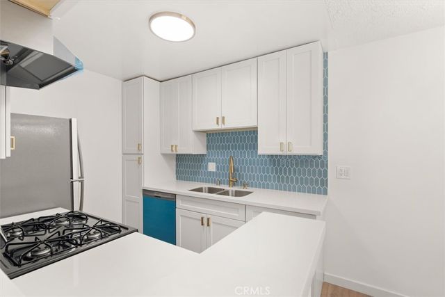 805 Glenway 105, Inglewood, CA 90302