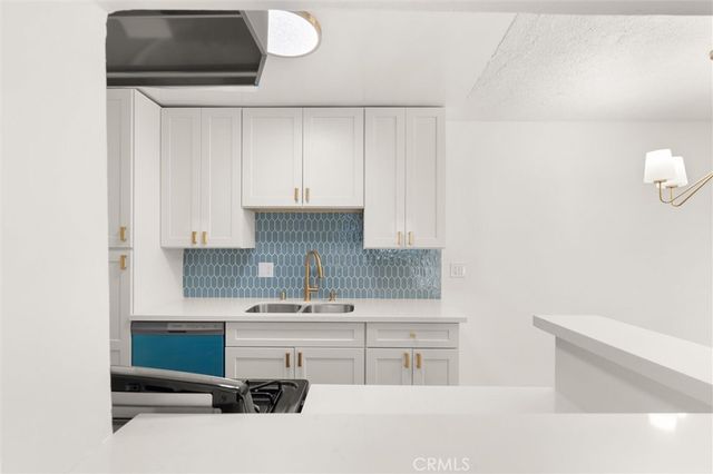 805 Glenway 105, Inglewood, CA 90302