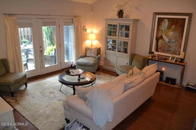 8 Elk Ridge Lane, Southern Pines, NC 28387