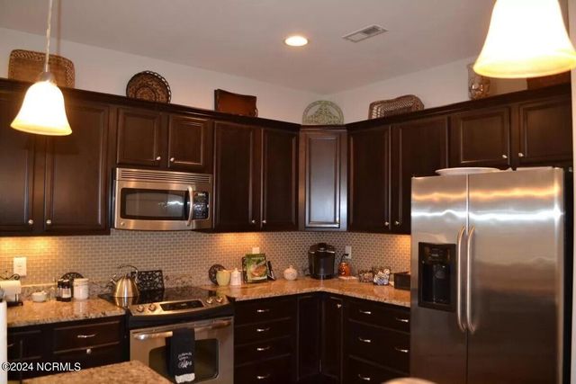 8 Elk Ridge Lane, Southern Pines, NC 28387