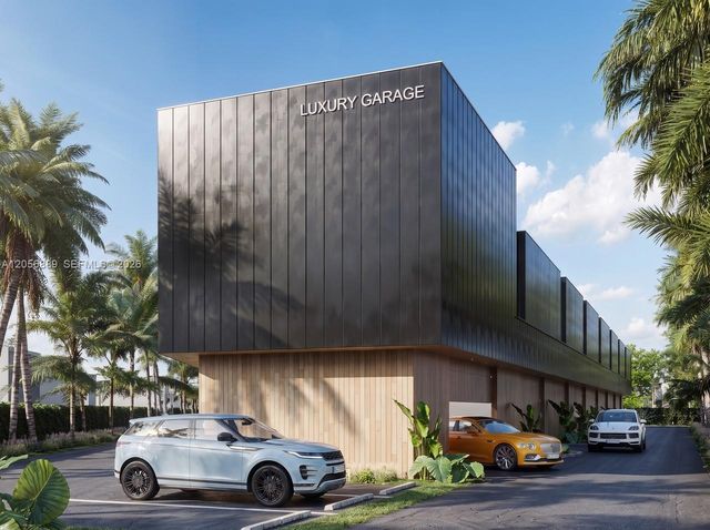 9521 NW 17th Avenue, Miami, FL 33147