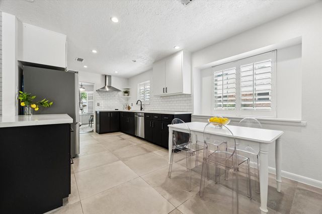 10618 Bordley Drive, Houston, TX 77042