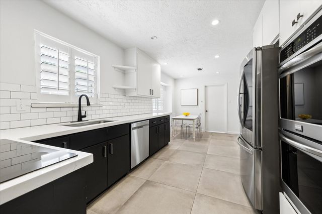 10618 Bordley Drive, Houston, TX 77042