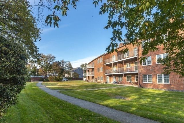 7 Conant Road 67, Winchester, MA 01890