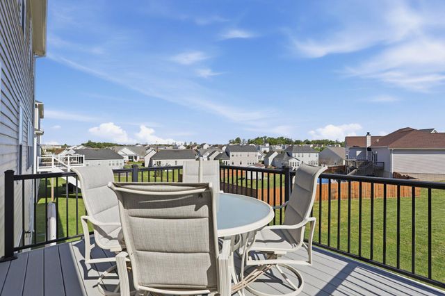 241 COURIER DR, Charles Town, WV 25414