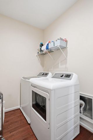 241 COURIER DR, Charles Town, WV 25414