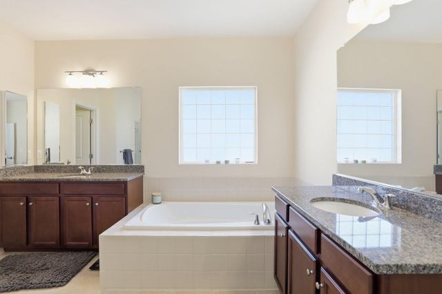 241 COURIER DR, Charles Town, WV 25414