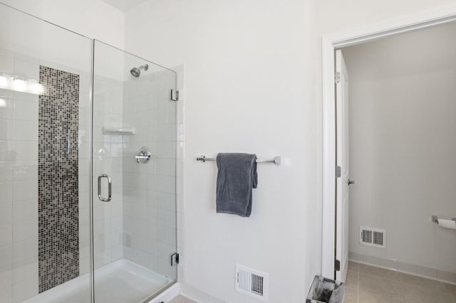 241 COURIER DR, Charles Town, WV 25414