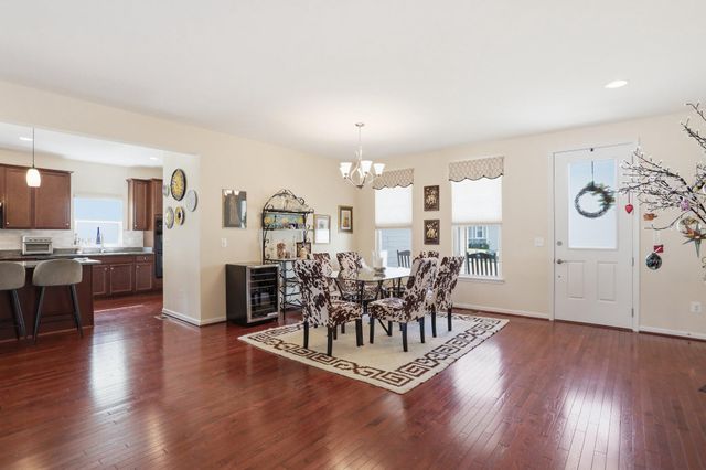 241 COURIER DR, Charles Town, WV 25414