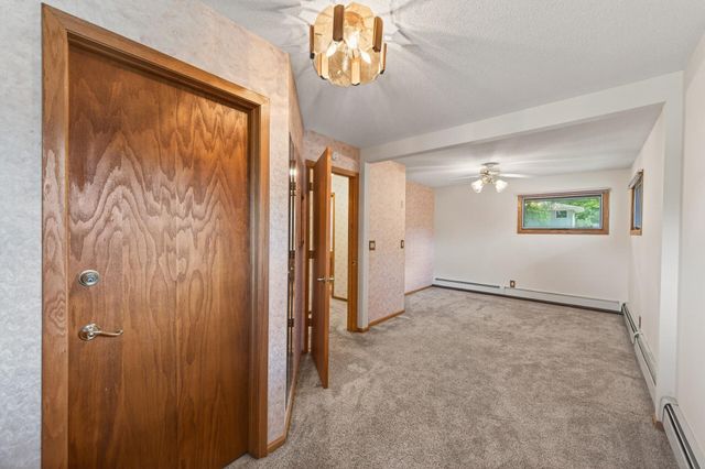 2985 Marion Street, Roseville, MN 55113