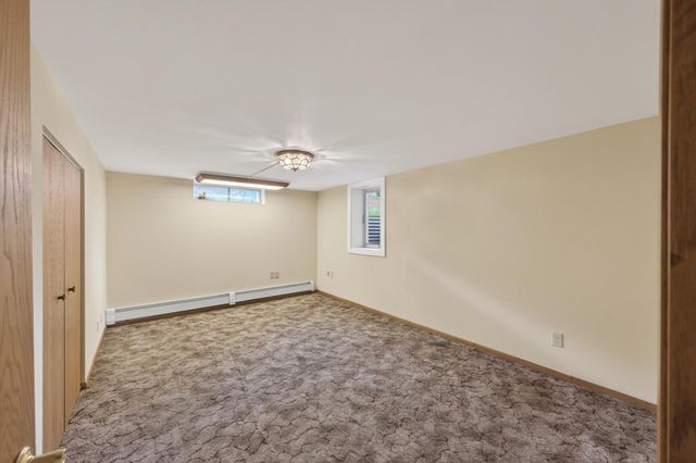 2985 Marion Street, Roseville, MN 55113