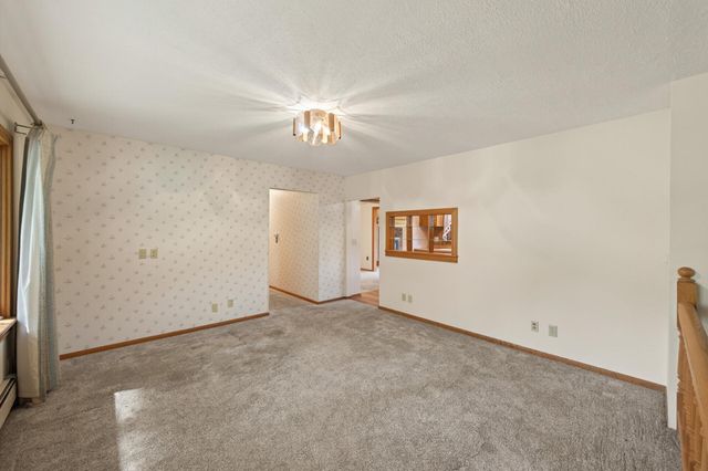 2985 Marion Street, Roseville, MN 55113