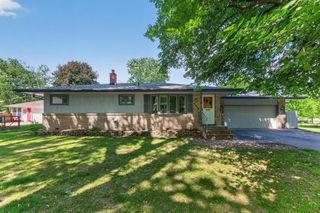 2985 Marion Street, Roseville, MN 55113