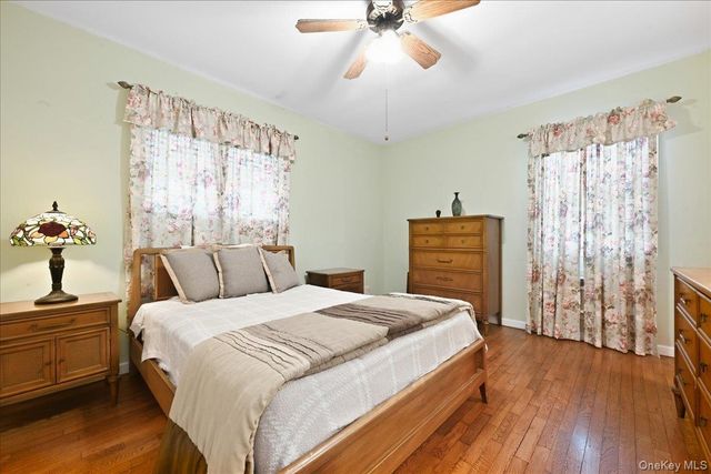 4001 Wicks Avenue, Seaford, NY 11783