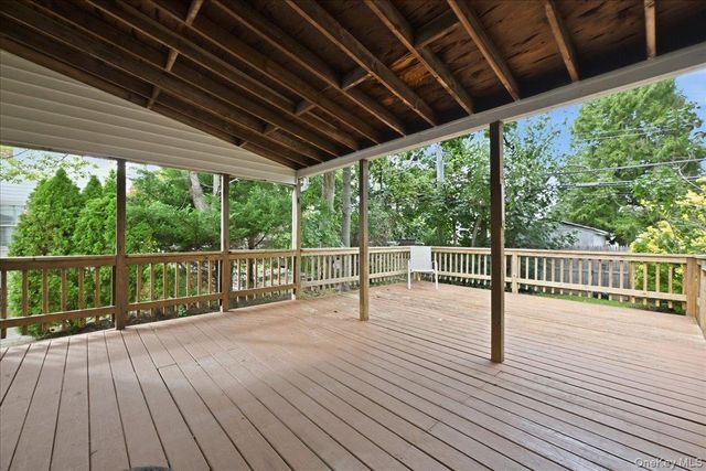 4001 Wicks Avenue, Seaford, NY 11783