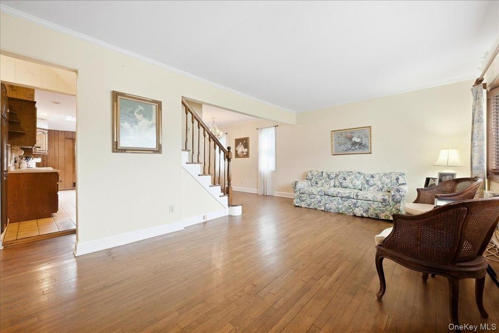 4001 Wicks Avenue, Seaford, NY 11783 — photo 4