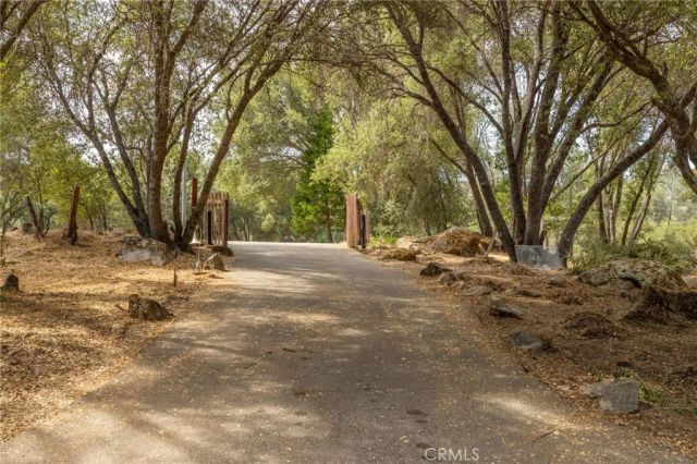 32413 Chickasaw Road, Coarsegold, CA 93614