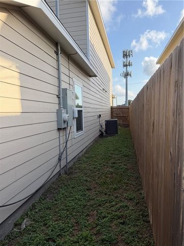 1430 Shely St, Corpus Christi, TX 78404