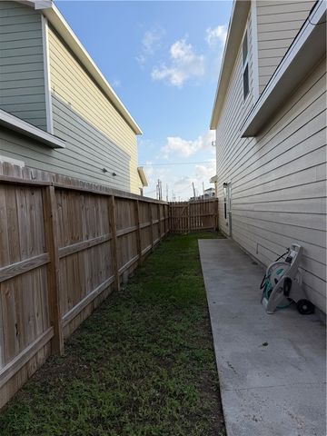 1430 Shely St, Corpus Christi, TX 78404