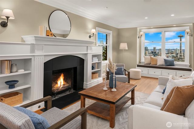 360 Highland Drive, Seattle, WA 98109