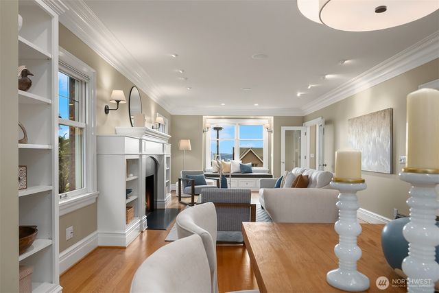 360 Highland Drive, Seattle, WA 98109