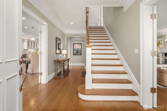 360 Highland Drive, Seattle, WA 98109