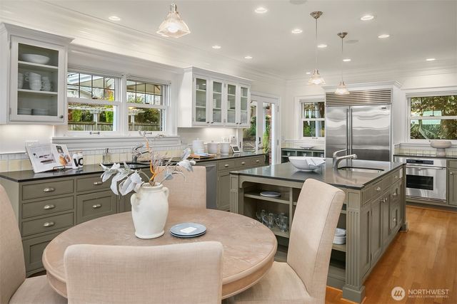 360 Highland Drive, Seattle, WA 98109