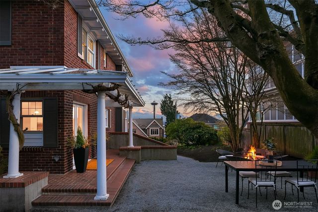 360 Highland Drive, Seattle, WA 98109