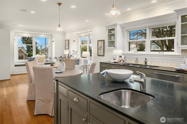 360 Highland Drive, Seattle, WA 98109