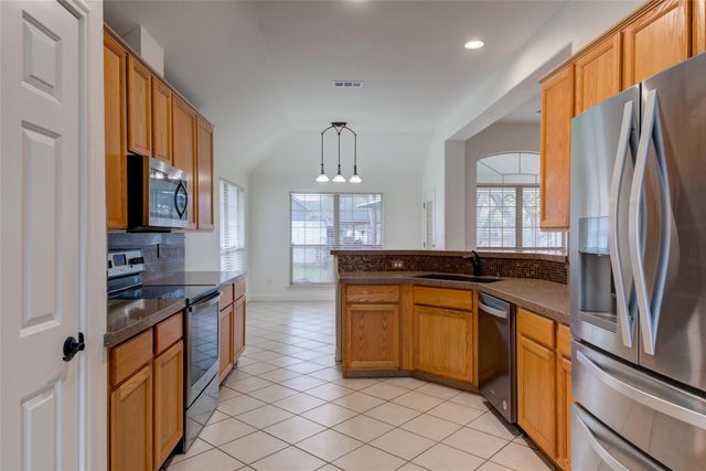 805 Kemp Hills DR, Austin, TX 78737