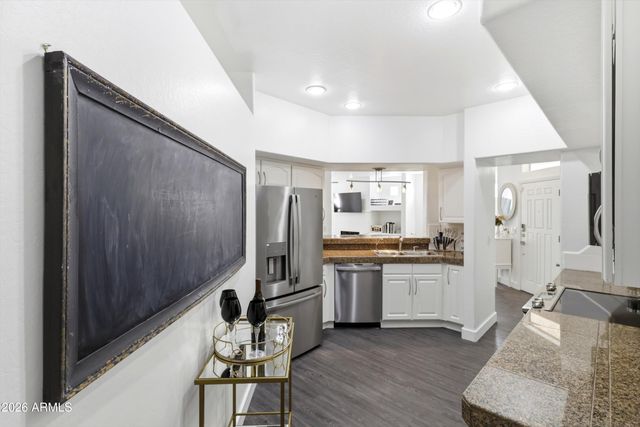 1747 E NORTHERN Avenue 140, Phoenix, AZ 85020