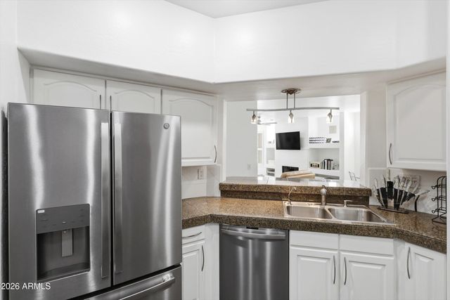 1747 E NORTHERN Avenue 140, Phoenix, AZ 85020