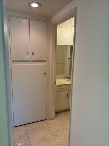 925 AVE MAJORCA O, Laguna Woods, CA 92637