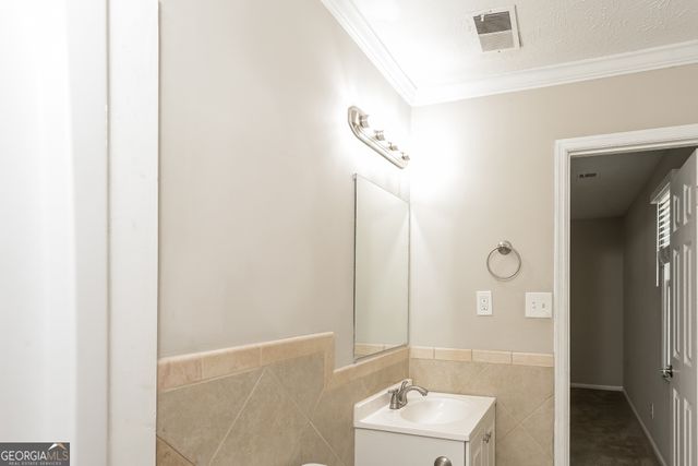 856 Betty Lane, Stone Mountain, GA 30083
