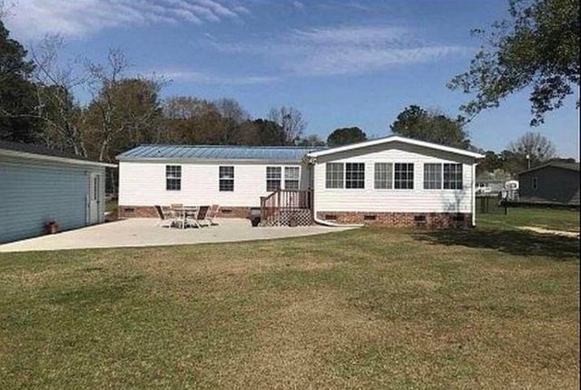 1221 Dove Lane, Summerton, SC 29148