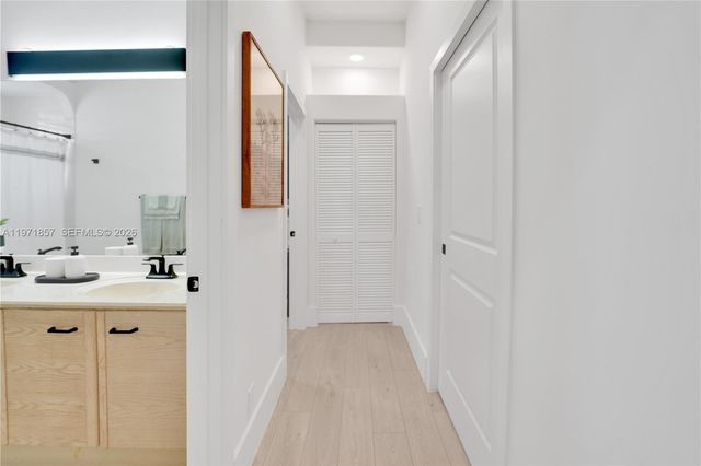 2772 Sucre Ave, Cooper City, FL 33026