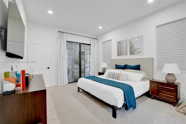 2772 Sucre Ave, Cooper City, FL 33026