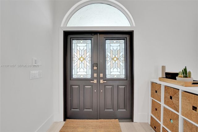 2772 Sucre Ave, Cooper City, FL 33026