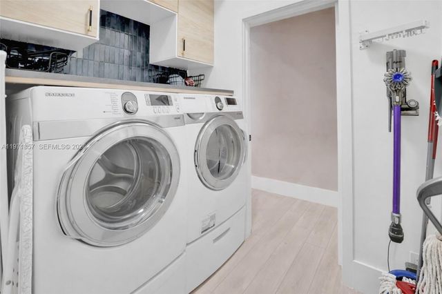 2772 Sucre Ave, Cooper City, FL 33026