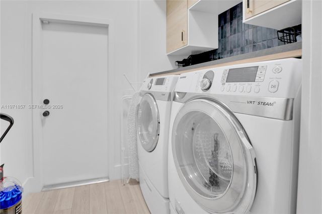 2772 Sucre Ave, Cooper City, FL 33026