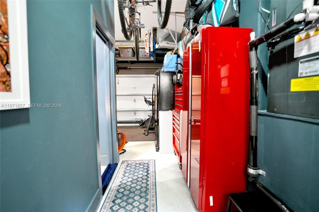 2772 Sucre Ave, Cooper City, FL 33026