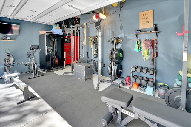 2772 Sucre Ave, Cooper City, FL 33026