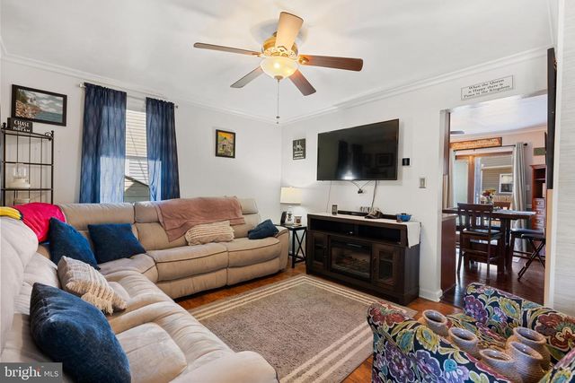 70 DEL RIO RD, Baltimore, MD 21222