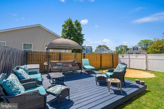 70 DEL RIO RD, Baltimore, MD 21222