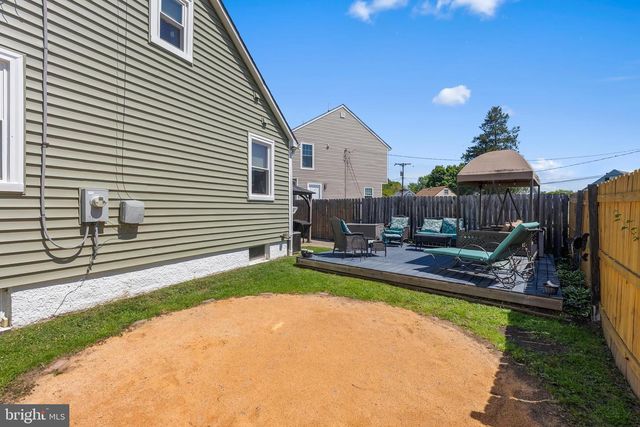 70 DEL RIO RD, Baltimore, MD 21222
