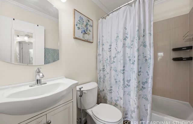 7413 Brookdale Drive 208, Darien, IL 60561